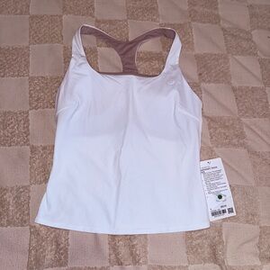 NWT Lululemon Lightweight Tennis Tank Top B/C Cup size 8
White